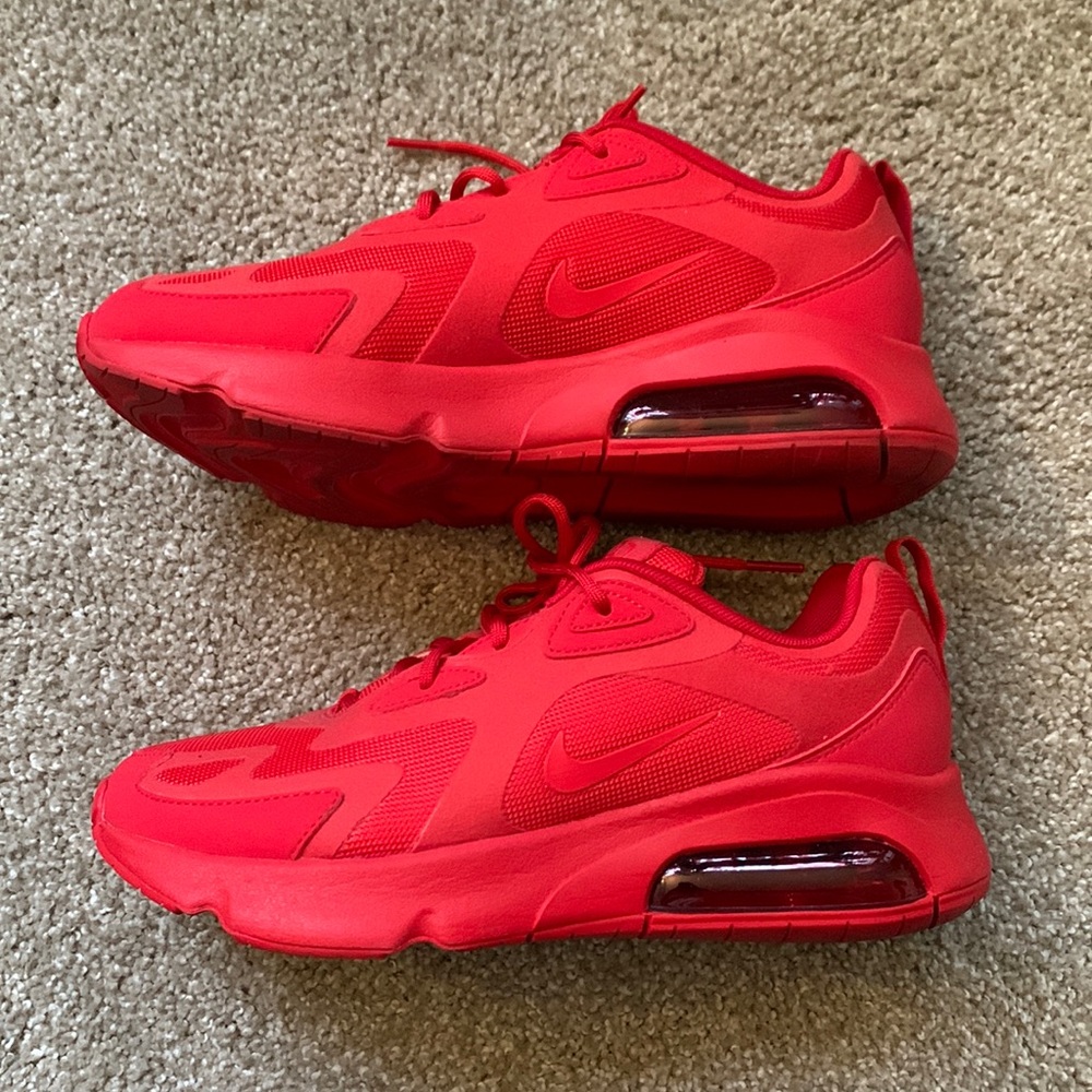 Womens Nike air Max 200- Triple Red